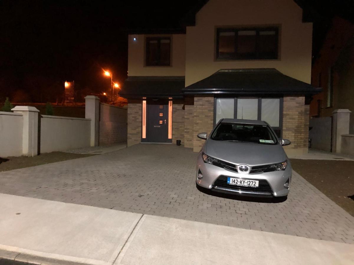 1 Luxurious Room In Family Home Killarney Exterior photo